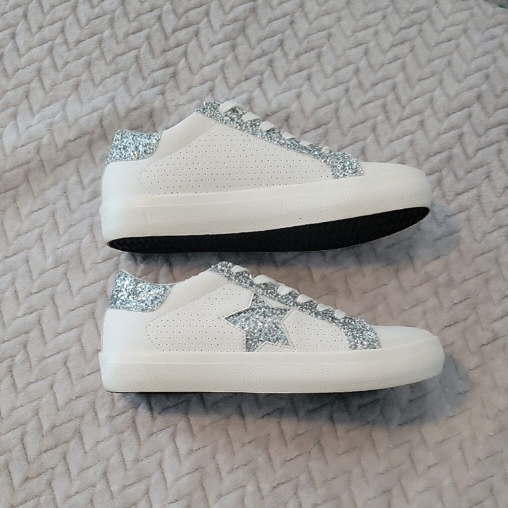 Steve Madden  Glitter Star Sneakers - Picture 4 of 8